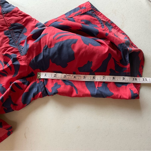 Patagonia Men's Red and Blue Swim Shorts size 38” - Picture 5 of 5
